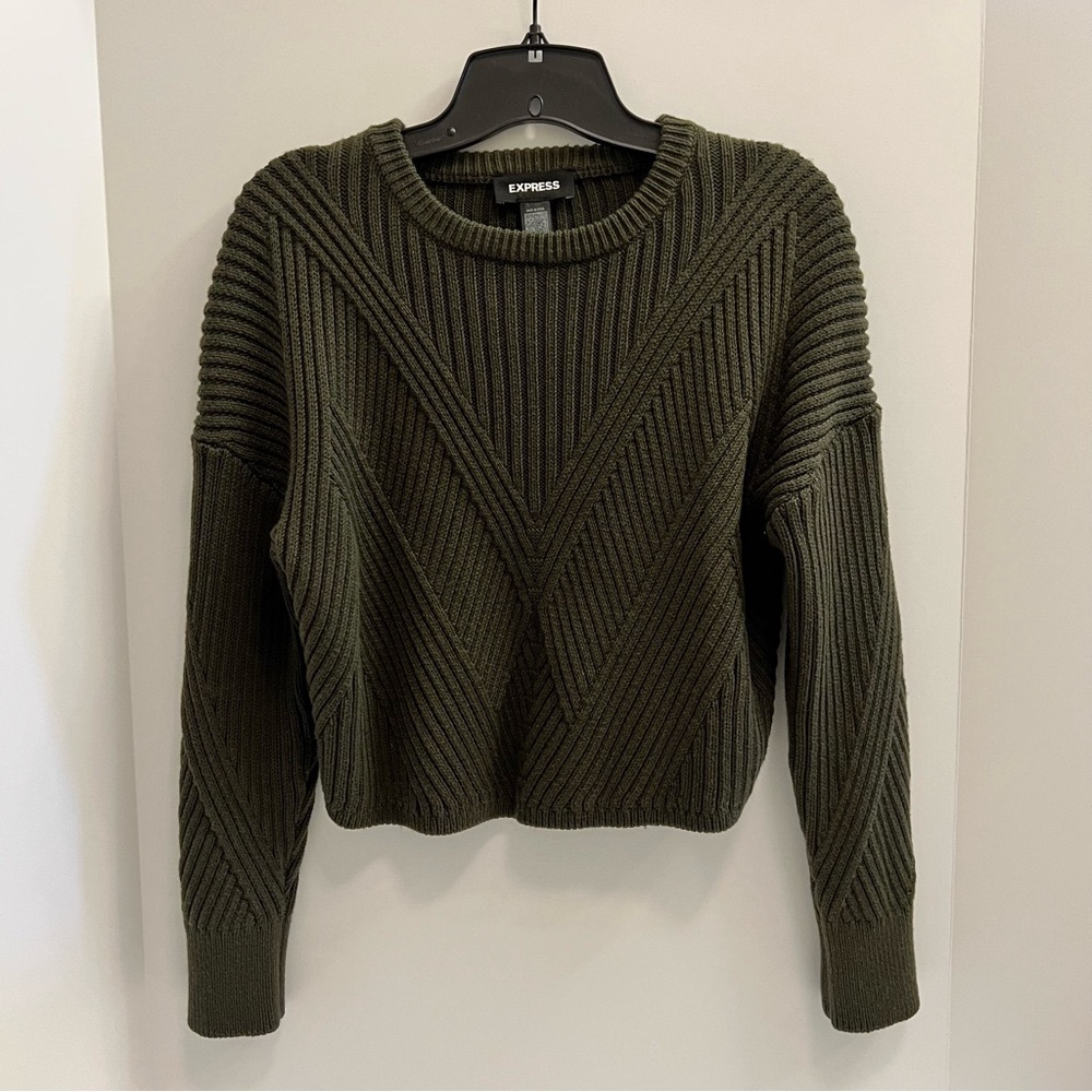 EXPRESS Ribbed Crew Neck Sweater-Olive Green - Picture 2 of 7